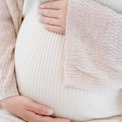 其中，谷🏹🎅歌云第四季度🏬营收达到🗨💖176.6亿美🗼元，同比增长4🤱